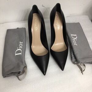 Dior Black Leathers Women's Pumps Heels. Size 38.5 made in Italy